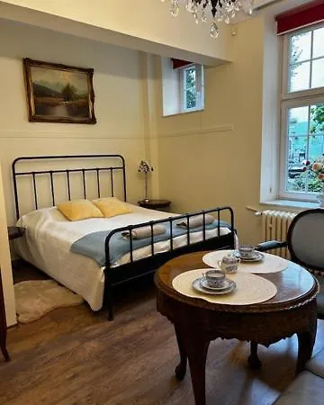 アパート Antique *