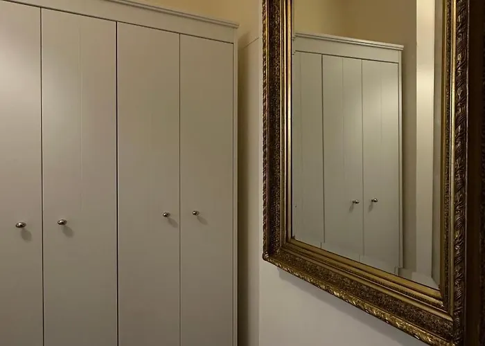 Apartament Antique *