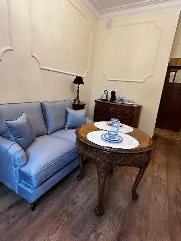 Antique Apartament *